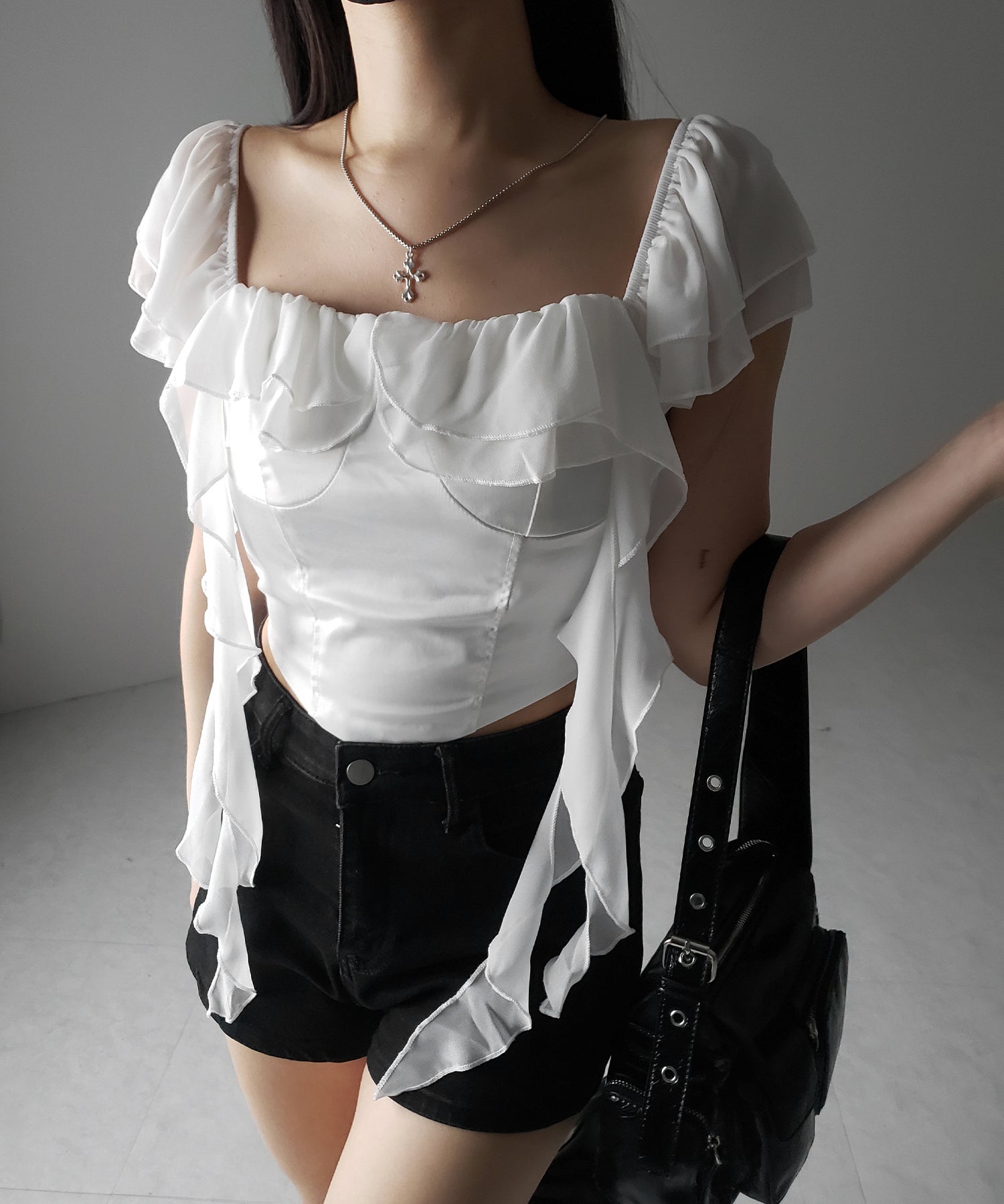【 ２color ／ ２WAY 】シアーフリルコルセットサテンショートブラウス ／ sheer frill corset satin short blouse