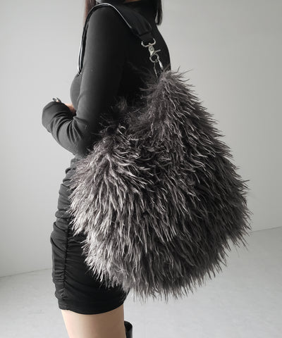 【 ショルダーストラップ付き２WAY 】バイカラーシャギーファーショルダーバッグ ／ bicolor shaggy fur shoulder bag