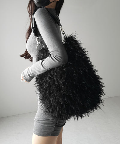 【 ショルダーストラップ付き２WAY 】バイカラーシャギーファーショルダーバッグ ／ bicolor shaggy fur shoulder bag