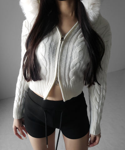 ファーフーディダブルジップショートニットパーカー ／ Fur hooded double zip short knit hoodie