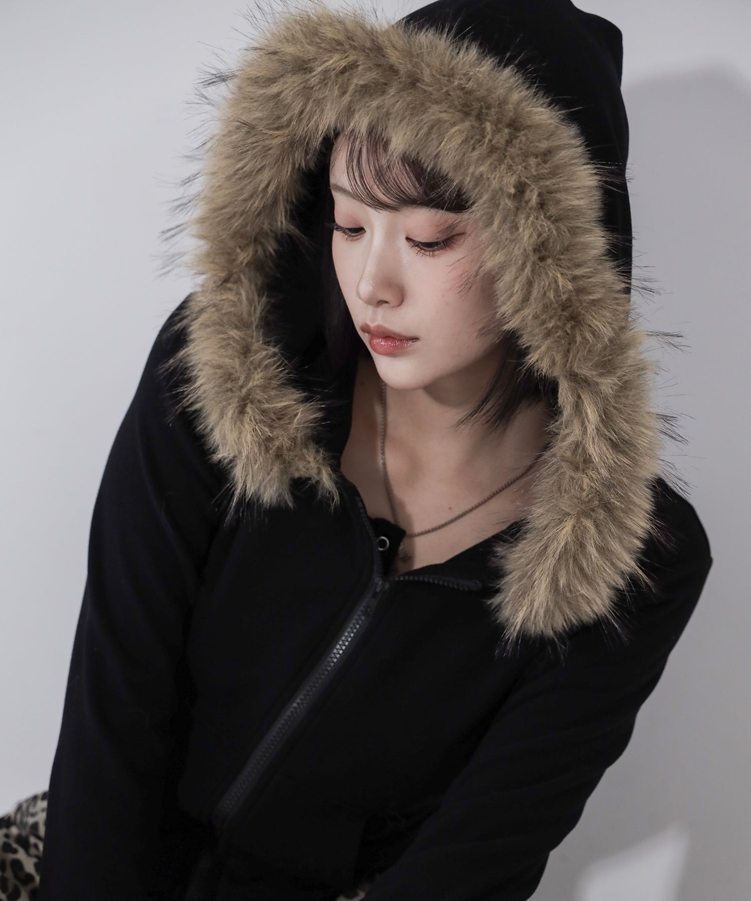 フェイクファーフーディジップアップパーカー ／ fake fur hooded zipup hoodie