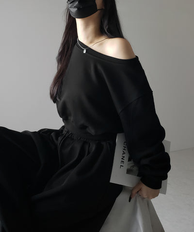 【 セットアップ 】ワンショルダーショートスウェットトップス ＋ タックワイドパンツ SET ／ off shoulder short sweat tops & tack wide pants SET