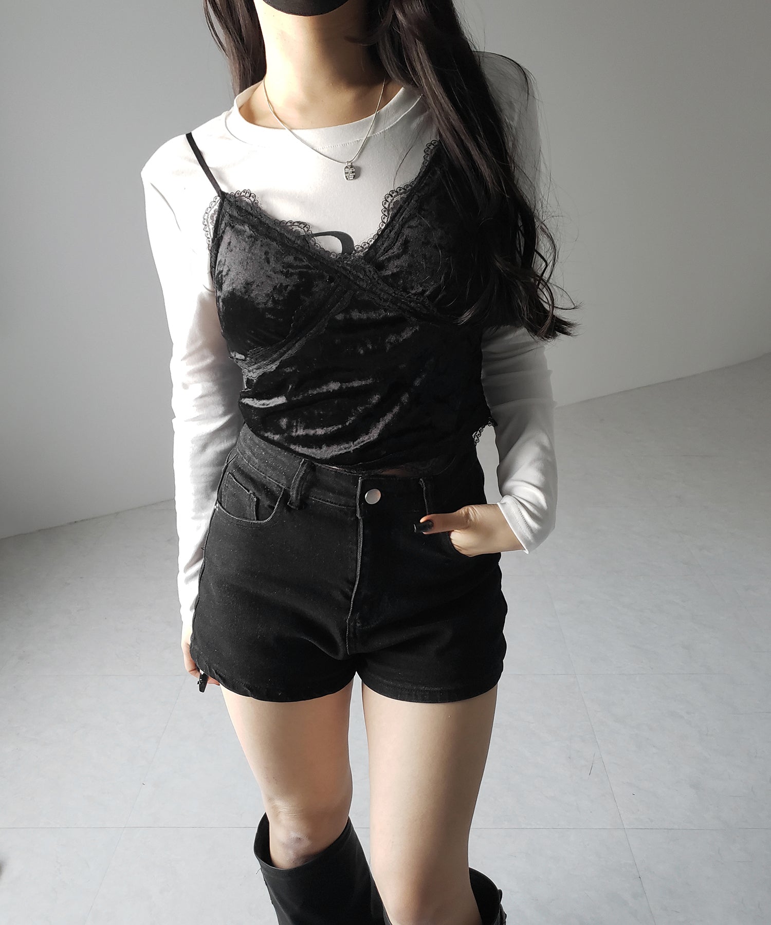 【 カップ付き 】レーシーベロアショートビスチェキャミソール ／ velor lacy short bustier camisole