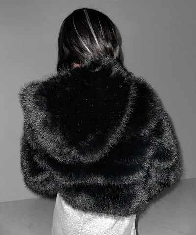 フェイクファーフーディショートコート ／ fake fur hoodie short coat
