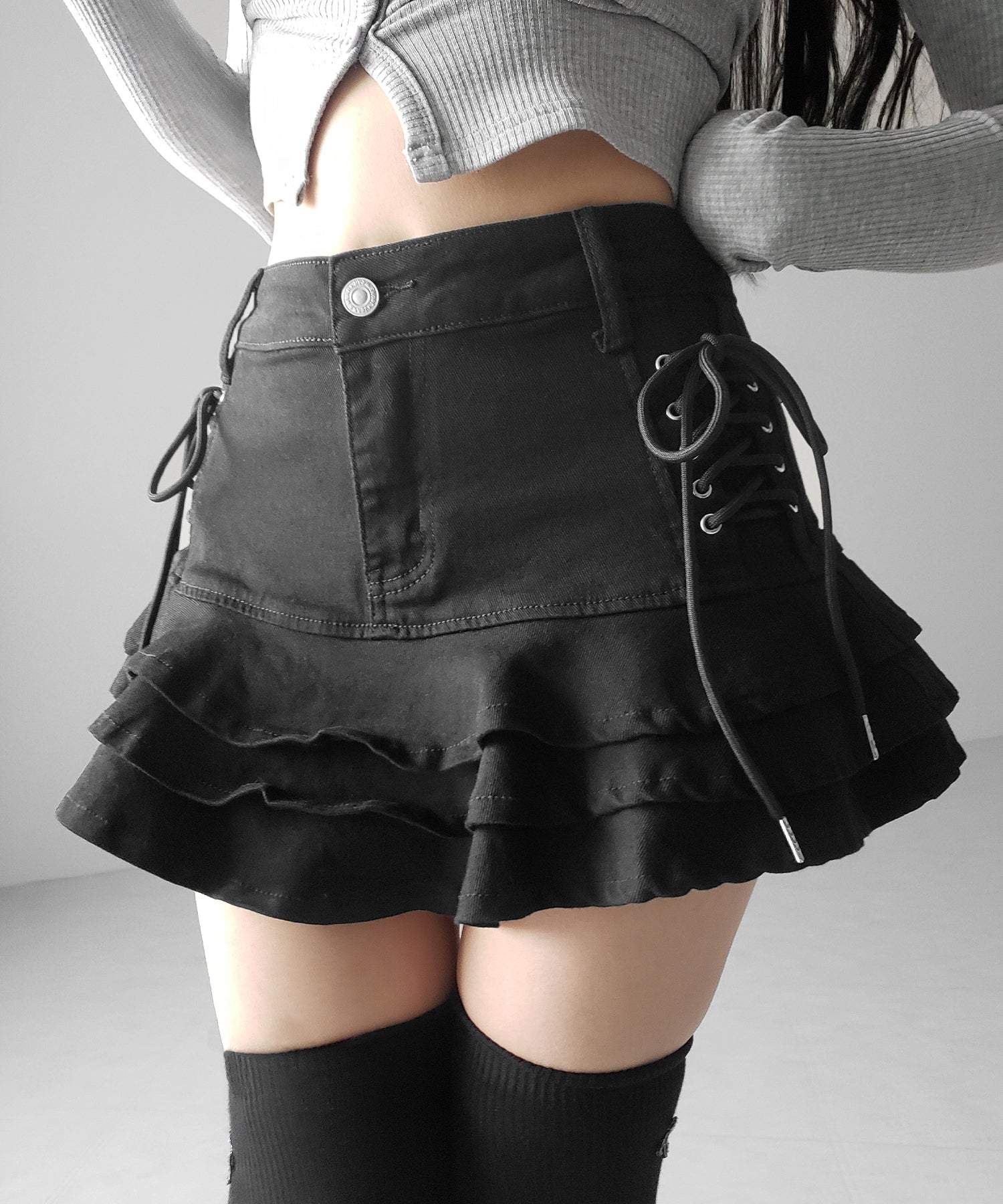 【 インパン裏地付 】レースアップブラックフリルミニスカート ／ laceup black frill mini skirt