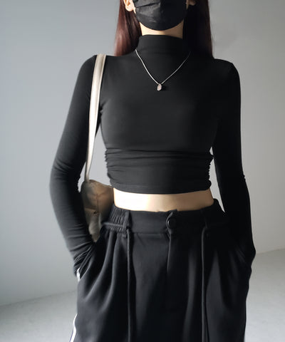 【 カップ付き ／ 裏起毛 】プチハイネックシャーリングショートカットソートップス