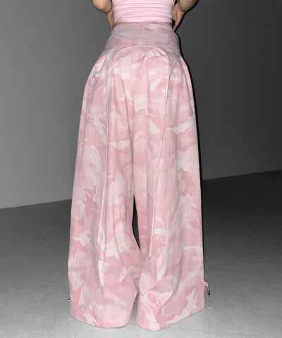 ロゴガーターカモフラタックワイドパンツ ／ logo garter camouflage tuck wide pants