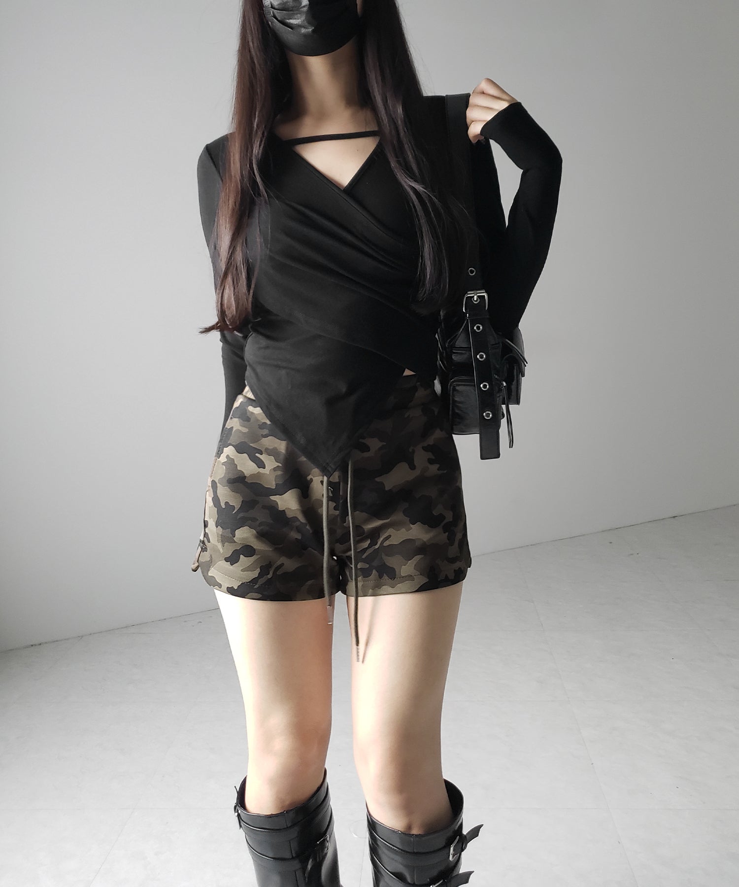 【 ２color 】ヴィンテージカモフラタイトショートパンツ ／ Vintage camouflage tight short pants