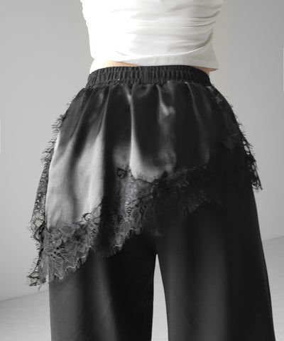 レースドッキングレイヤードスウェットワイドパンツ ／ lace docking layered sweat wide pants