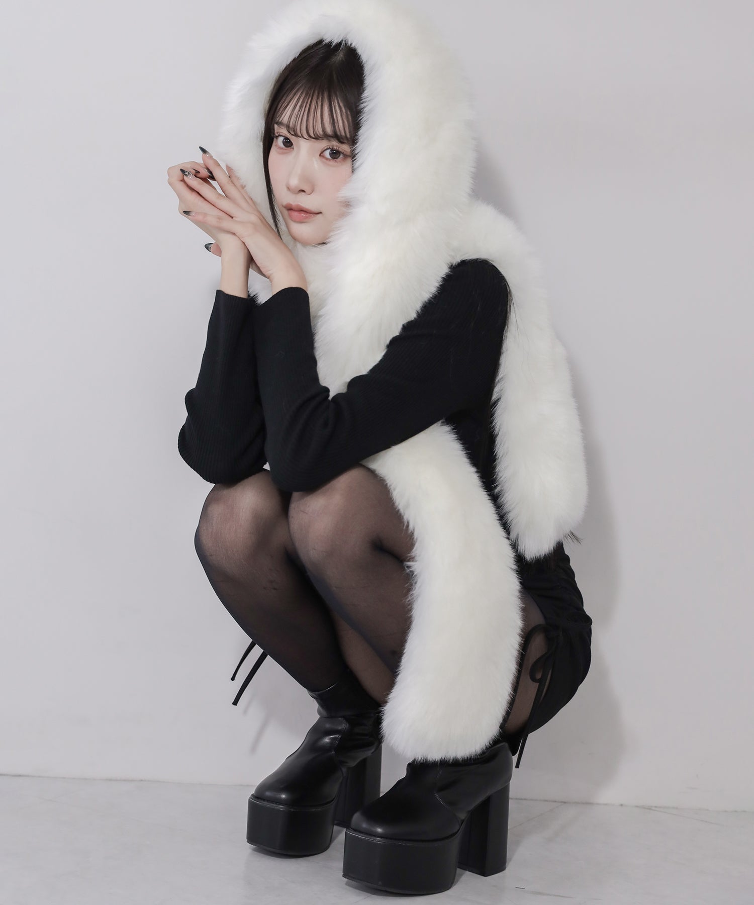 フェイクファーボリュームロングマフラー ／ fake fur volume long muffler