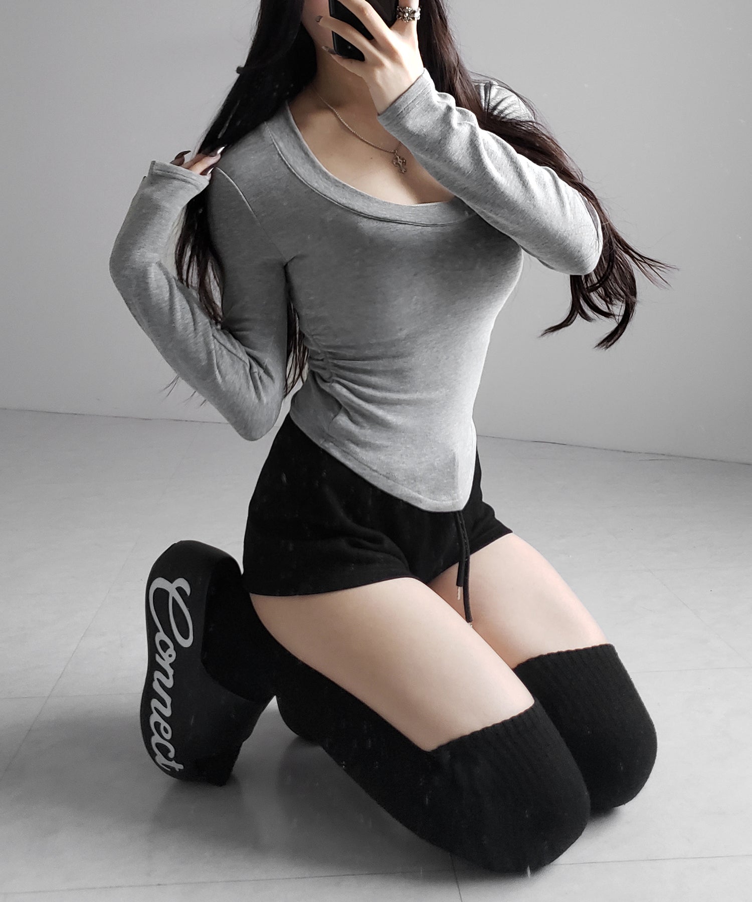 UネックスーパーフィットスリムロンT ／ U-neck super fit slim long sleeve T-Shirt