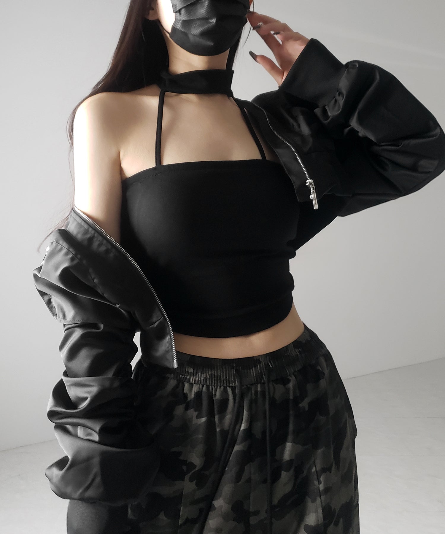 【 ３color ／ カップ付 】ダブルラインストラップチョーカーキャミソール ／ double line strap choker camisole
