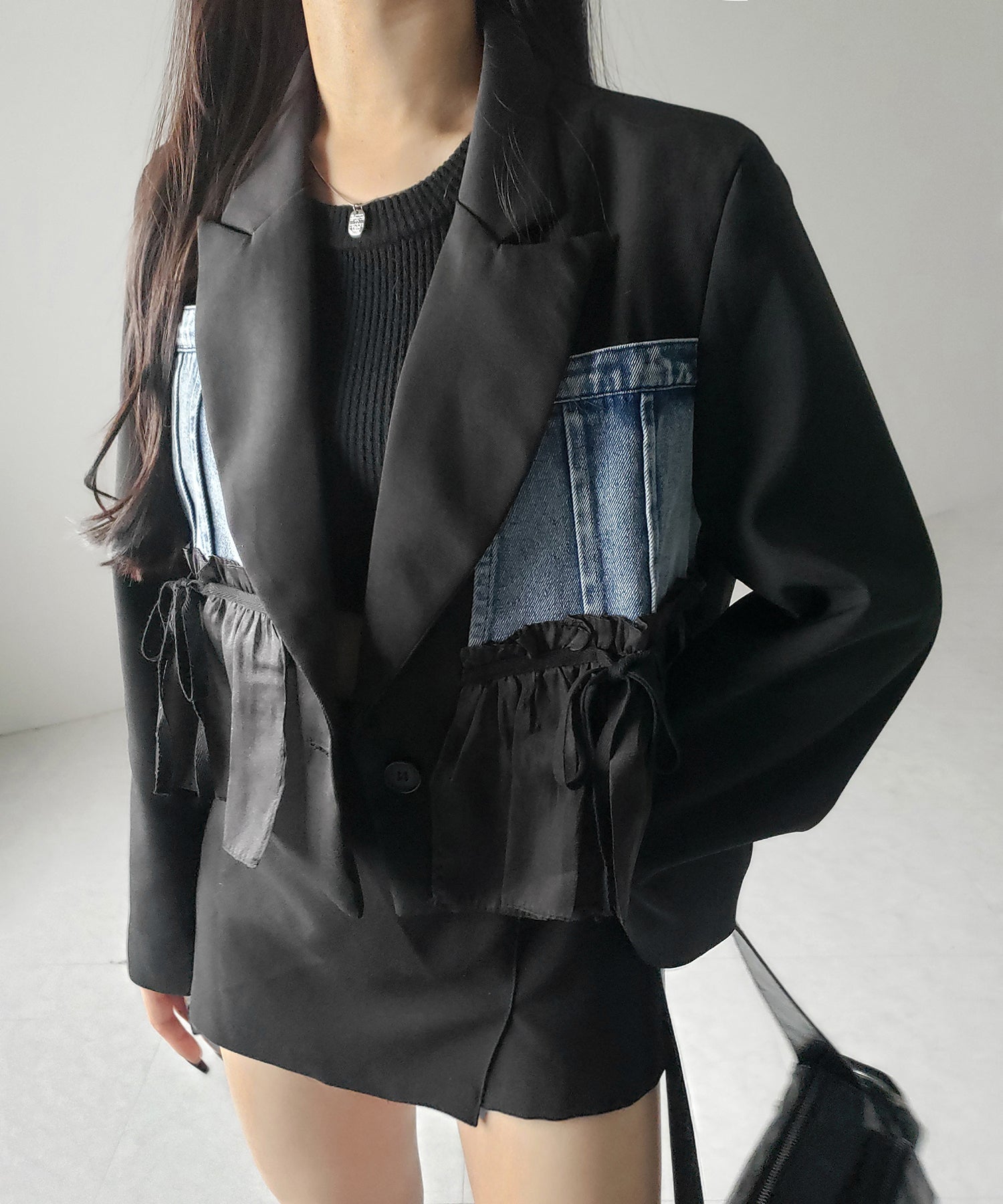 デニムフリルドッキングショートテーラードジャケット ／denim frill docking short tailored jacket