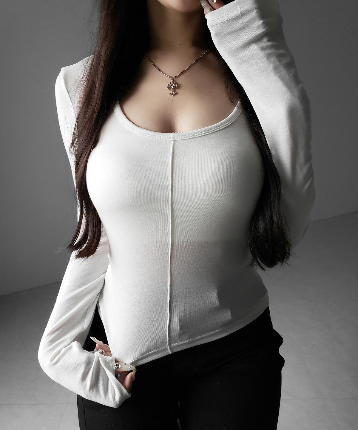 オープンネックタイトフィットルーズドレープ長袖Ｔシャツ ／ open neck tight fit loose drape long sleeve T-shirts