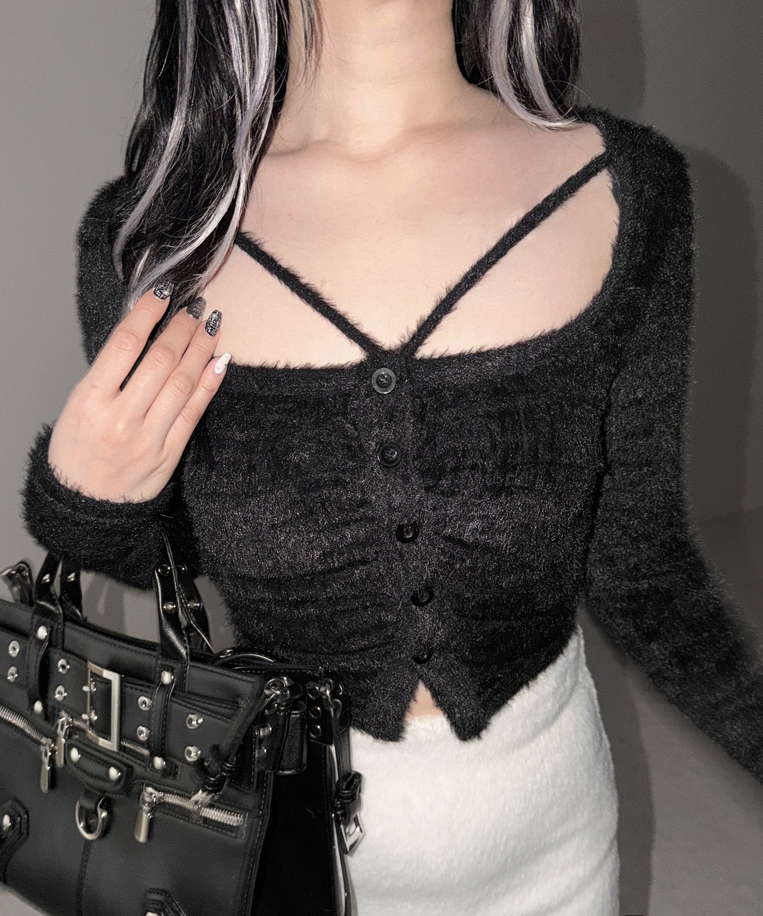 クロスストラップスクエアショートシャギーカーディガン ／ cross strap square short shaggy cardigan