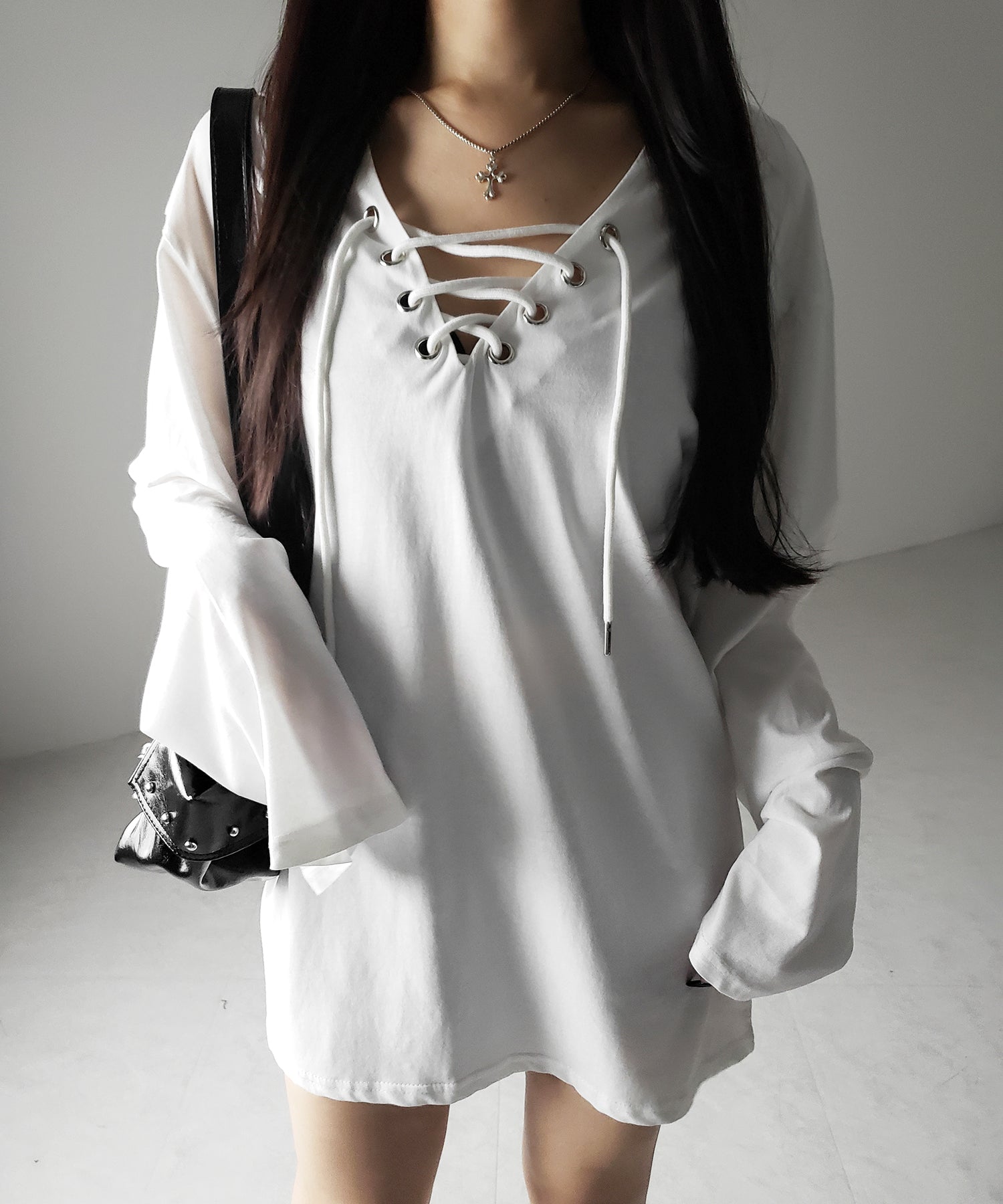 【 ２color 】レースアップルーズシルエット長袖ビッグTシャツ ／ laceup loose silhouette long sleeve big T-shirt