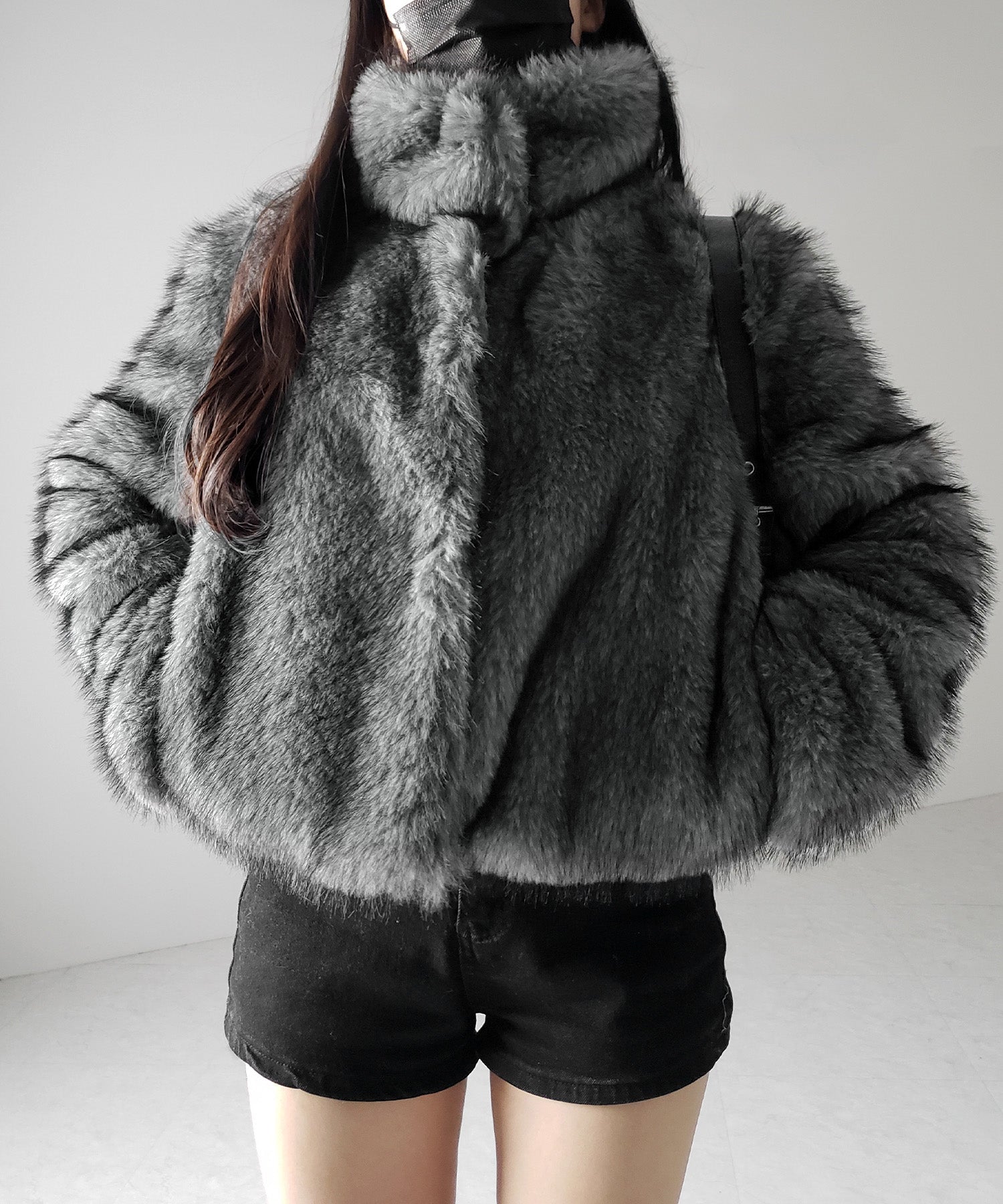 スタンドカラーミックスファーショートコート ／ stand-collar mix fur short coat