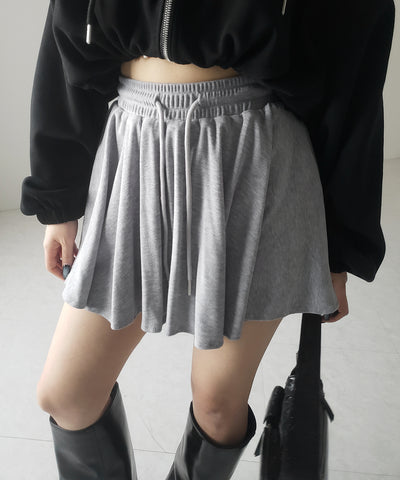 【 ３color ／インナーパンツ裏地付 】ハイウエストカットフレアミニスカート ／ High waist cut flare mini skirt