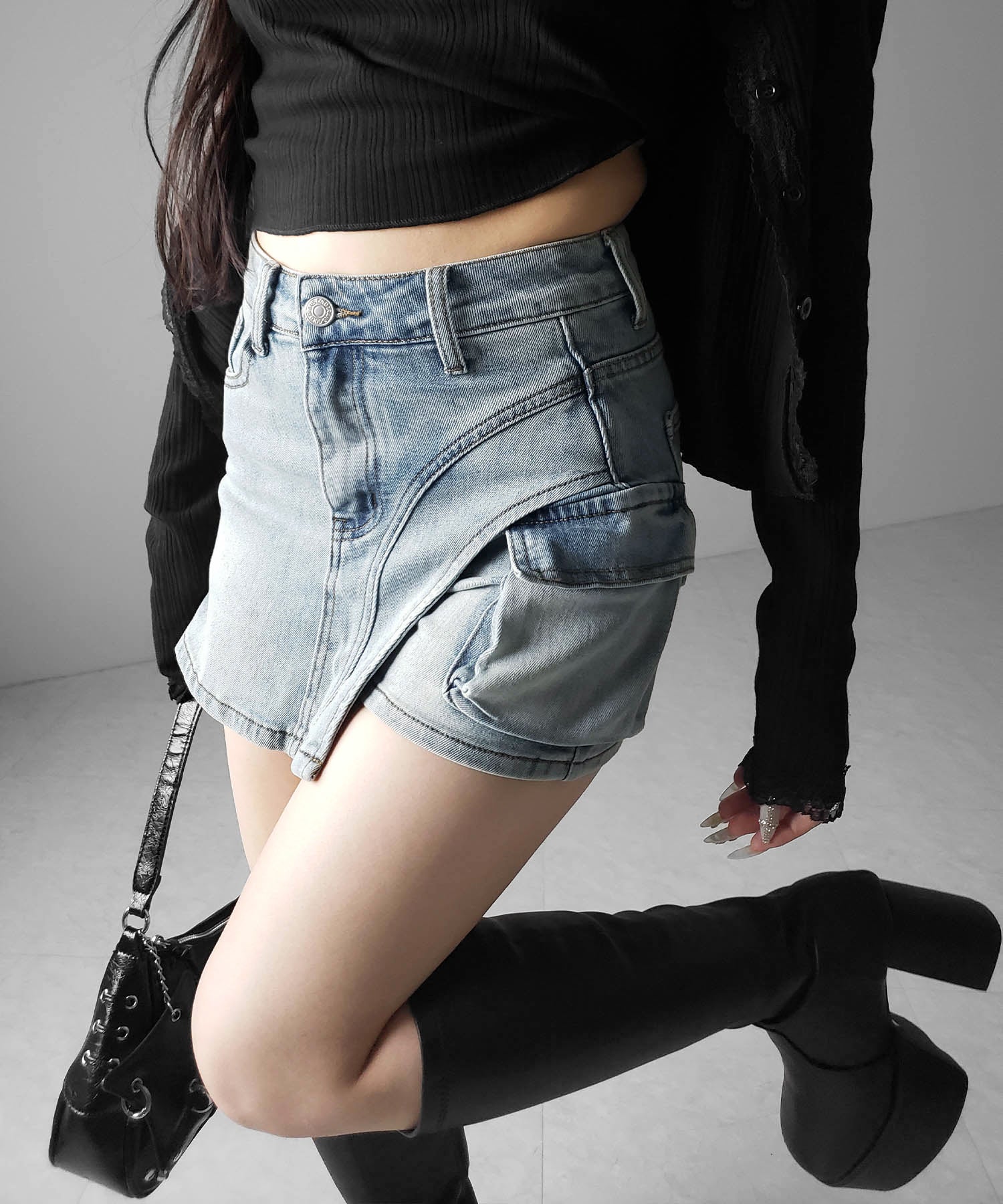 カーゴポケットレイヤードデニムミニスカパン ／ cargo pocket layered denim mini skirt pants