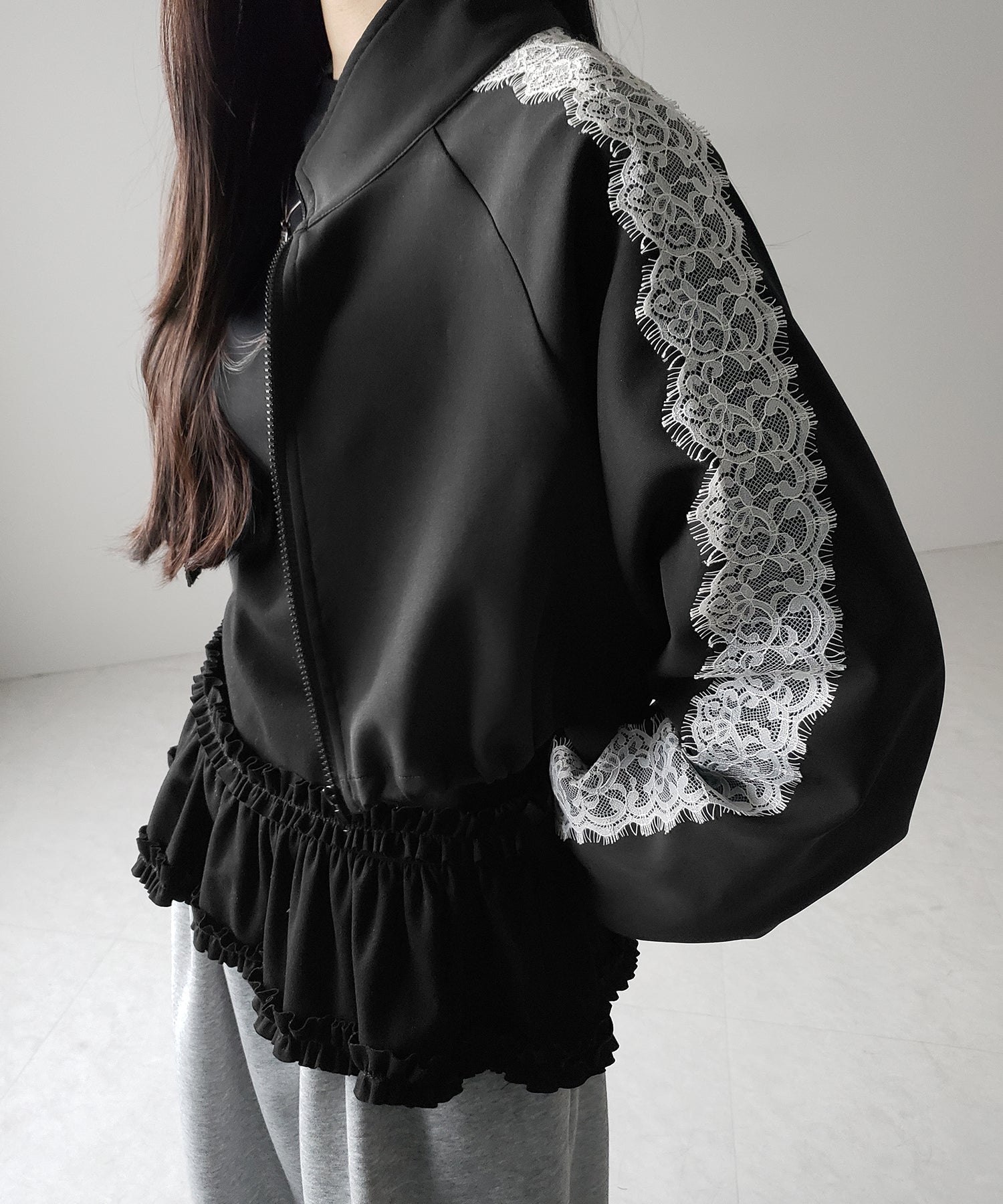 【 ３color 】裾フリルレイヤード長袖トップス ／ hem frill layered long sleeve tops