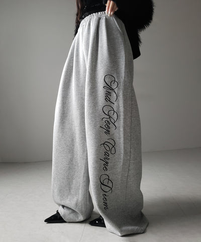 レタリングロゴ刺繍ワイドスウェットパンツ ／ lettering logo embroidery wide sweatpants