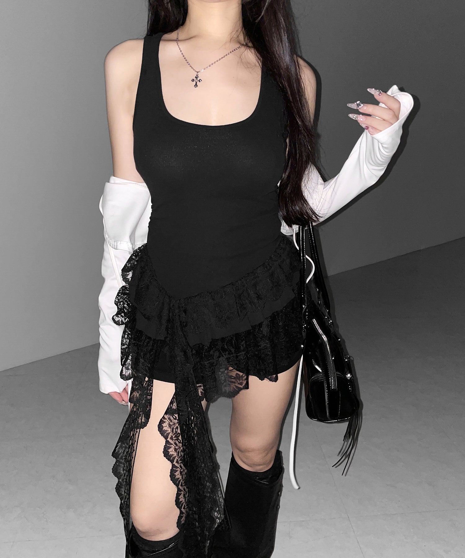 レースフリルアシンメトリータンクトップ ／lace frill asymmetry tank top