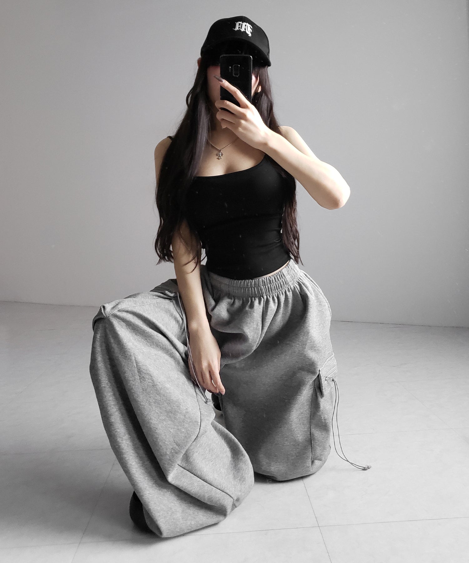 【 カップ付き 】スクエアネックストラップスリムキャミソール ／ square neck strap slim camisole