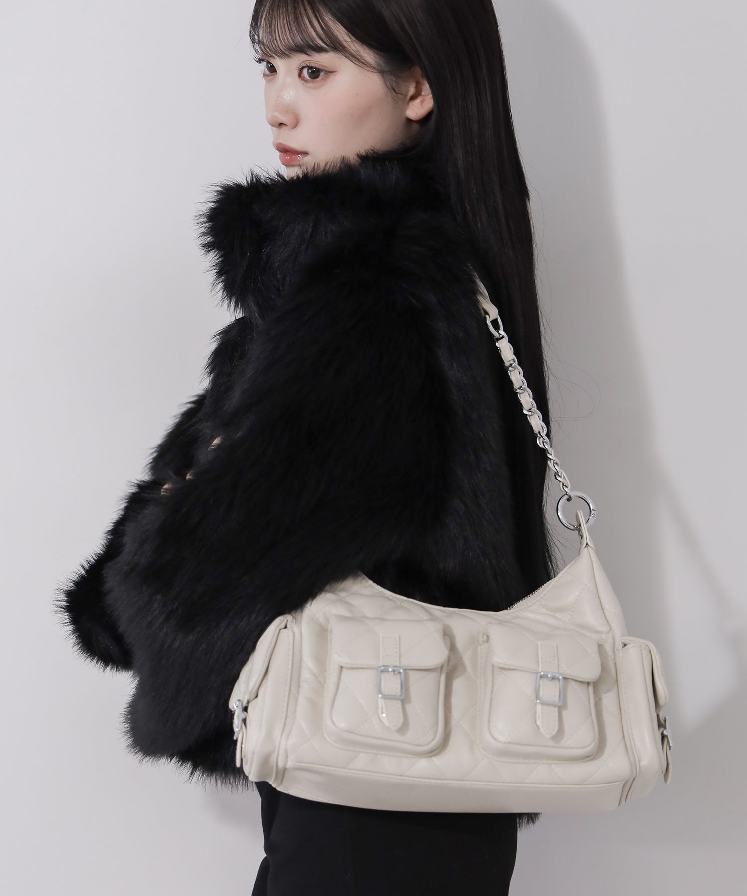 【 ２WAY 】アウトポケットキルティングチェーンショルダーバッグ ／ 2WAY out pocket quilting chain shoulder bag