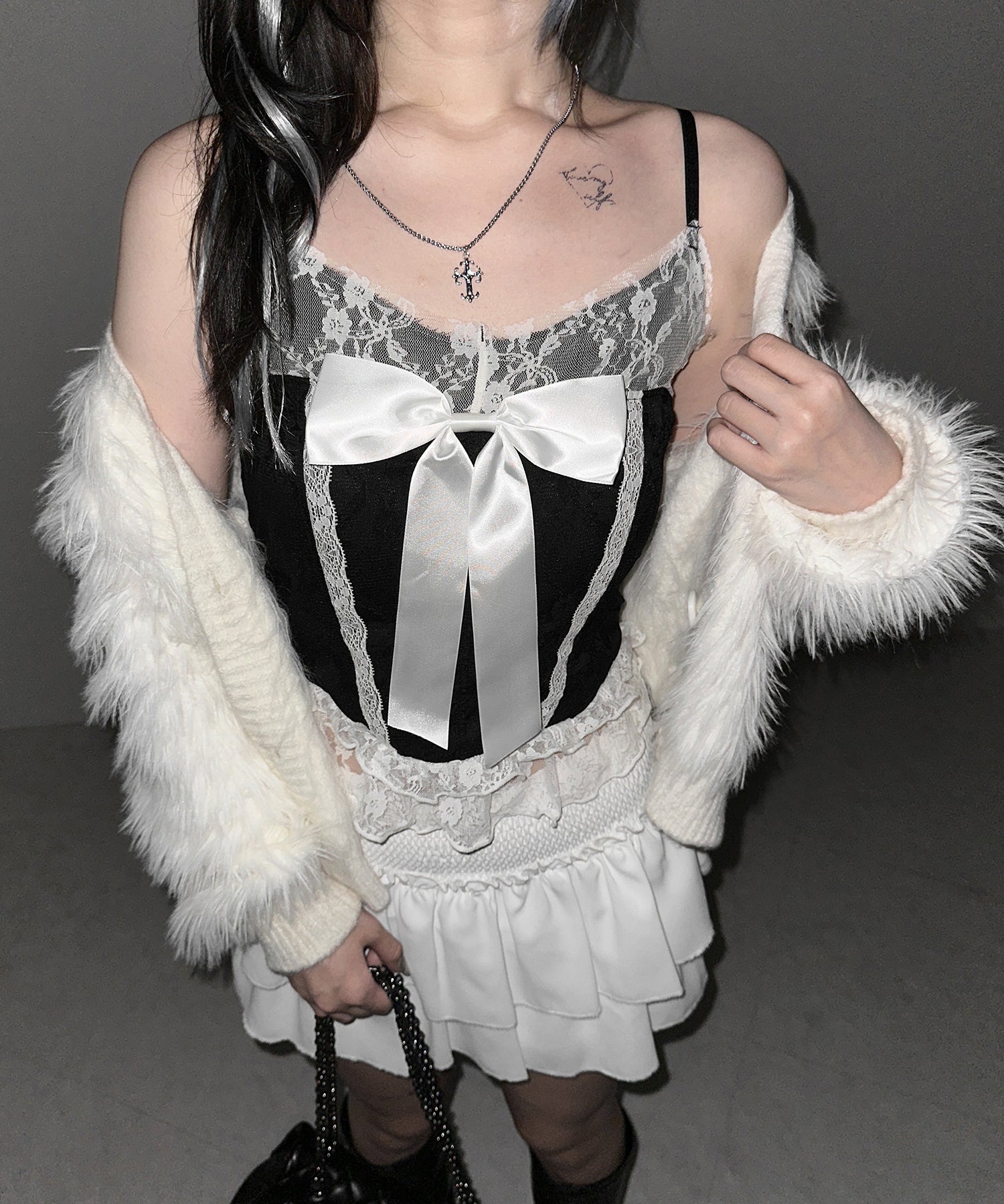 フロントサテンリボンレースキャミビスチェ ／ front satin ribbon lace cami bustier
