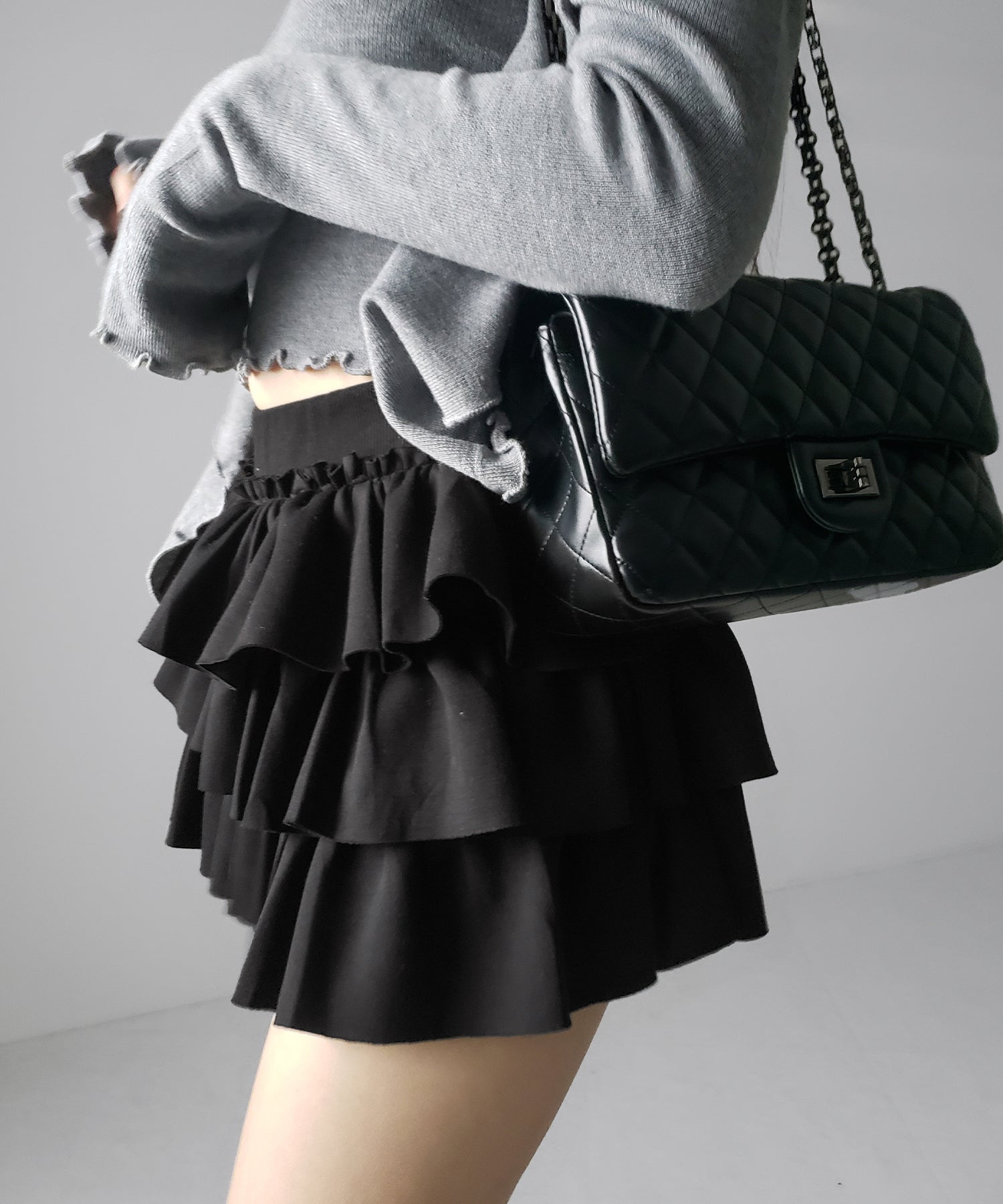 ティアードフリルカットソーミニスカート ／ tiered frill cut and sew mini skirt