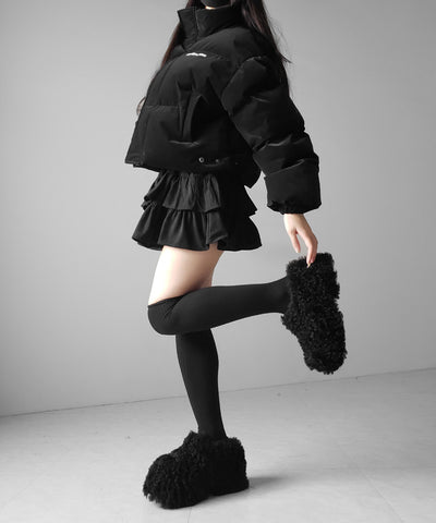 【 新色ピンクが追加！ 】グランジロゴ刺繍ショートパフ中綿ジャケット ／ grunge logo embroidery short puff fake down jacket