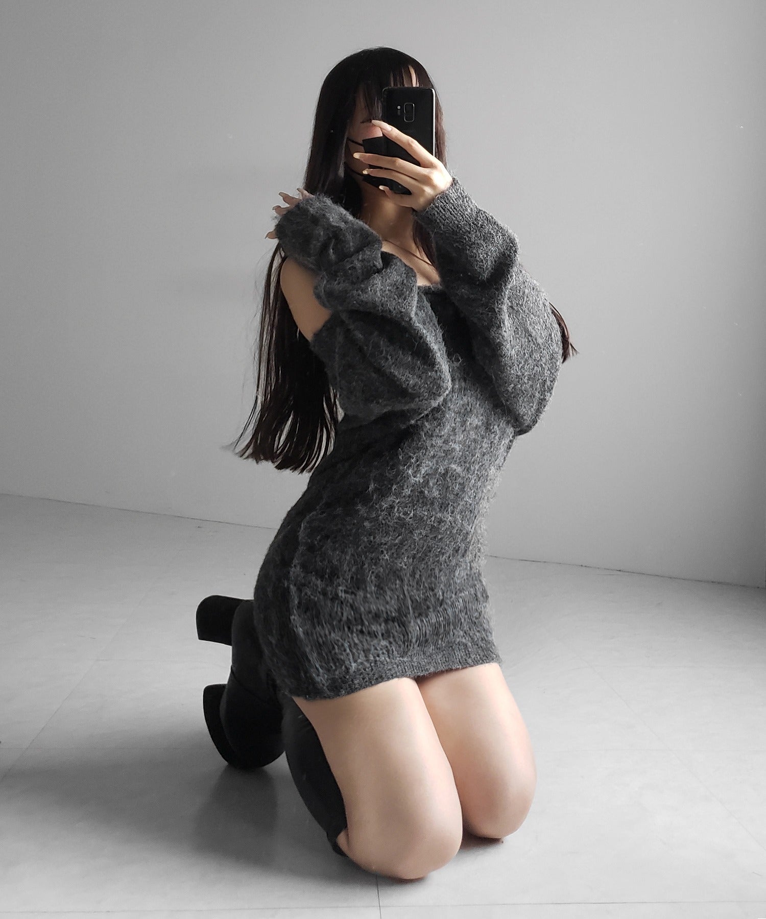 オフショルダーレディニットミニワンピース ／ off shoulder lady knit mini onepiece