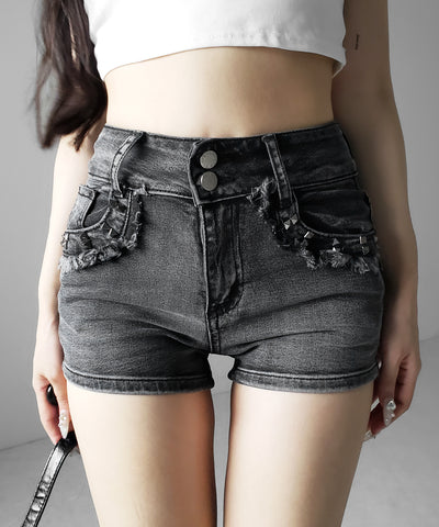 ヴィンテージライクスタッズスリムフィットデニムショートパンツ ／ vintage like studded slim-fit denim shorts