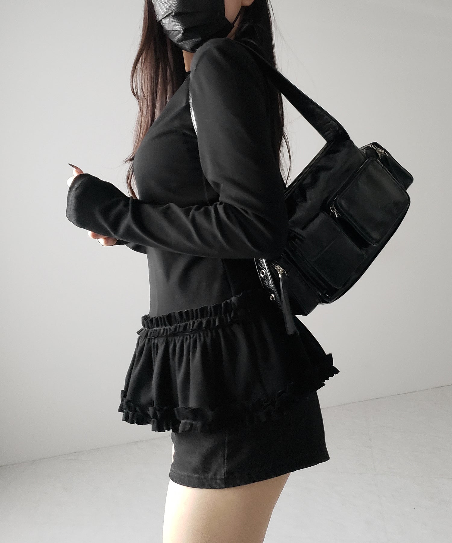 【 ３color 】裾フリルレイヤード長袖トップス ／ hem frill layered long sleeve tops