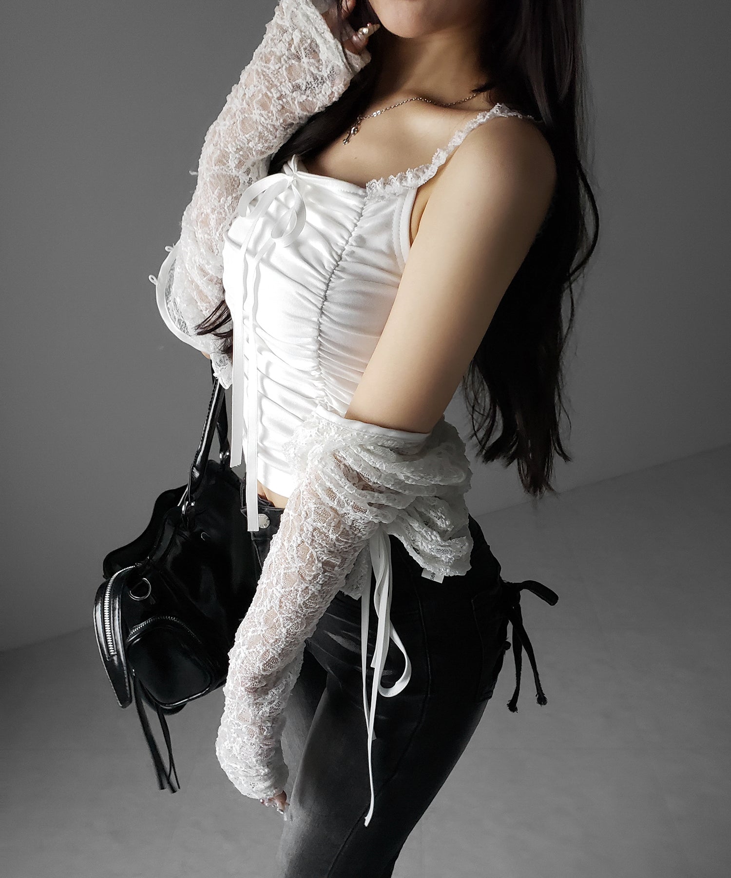 シャーリングギャザーフロントリボンキャミソール ／ shirring gather front ribbon camisole