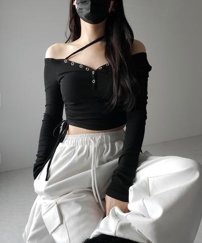 【 ２WAY ／ 裏起毛 】ナナメストラップスナップボタンシャーリングリボントップス ／ naname strap snap button shirring ribbon tops
