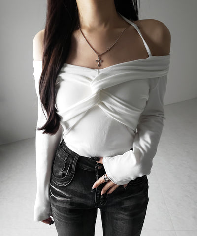 【 ２color 】クロスギャザーオフショルカットソートップス ／ cross gather off shoulder cutsew tops