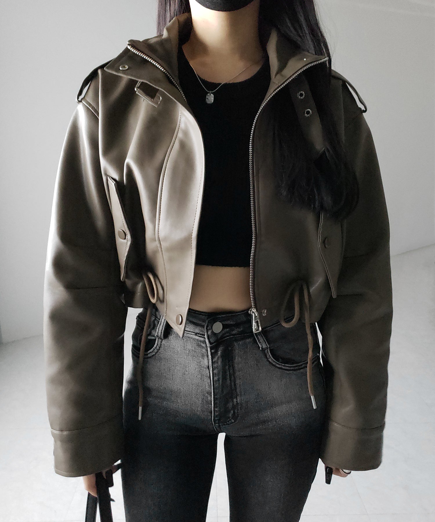 【 ２WAY 】スタンドカラーベルテッドフェイクレザーショートブルゾン ／ stand collar belted fake leather short blouson
