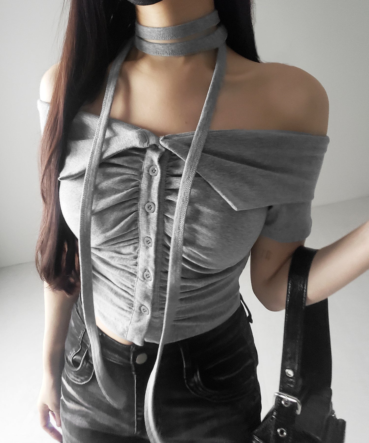 【 ３color 】チョーカーロングタイ付き　オフショルダータックギャザーＴシャツ ／ choker long tie SET offshoulder tuck gather slim T-shirt