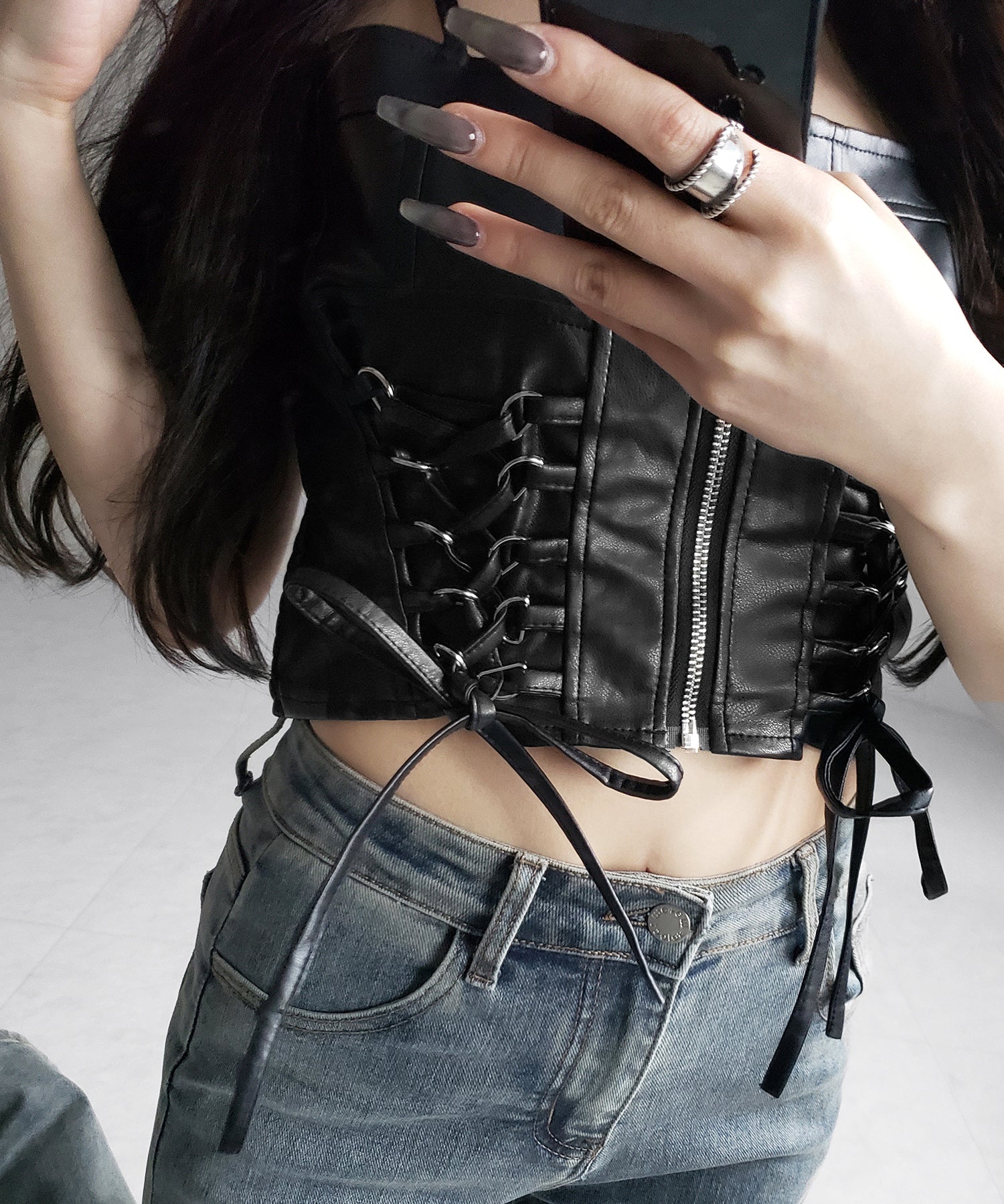 ダブルリボンレースアップフェイクレザーショートビスチェ ／ double ribbon laceup fake leather short bustier
