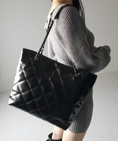 【 ３color ／ A4収納可 】キルティングチェーンスクエアトートショルダーバッグ ／ quilting chain square tote shoulder bag