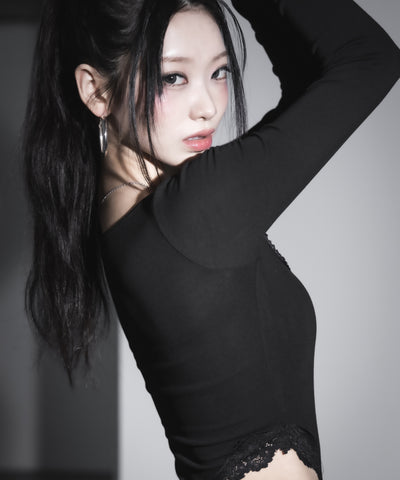 【 ２color 】カットアウトレースポイントボディスーツトップス ／cutout lace point bodysuit tops