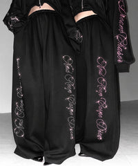 FREE / BLACK