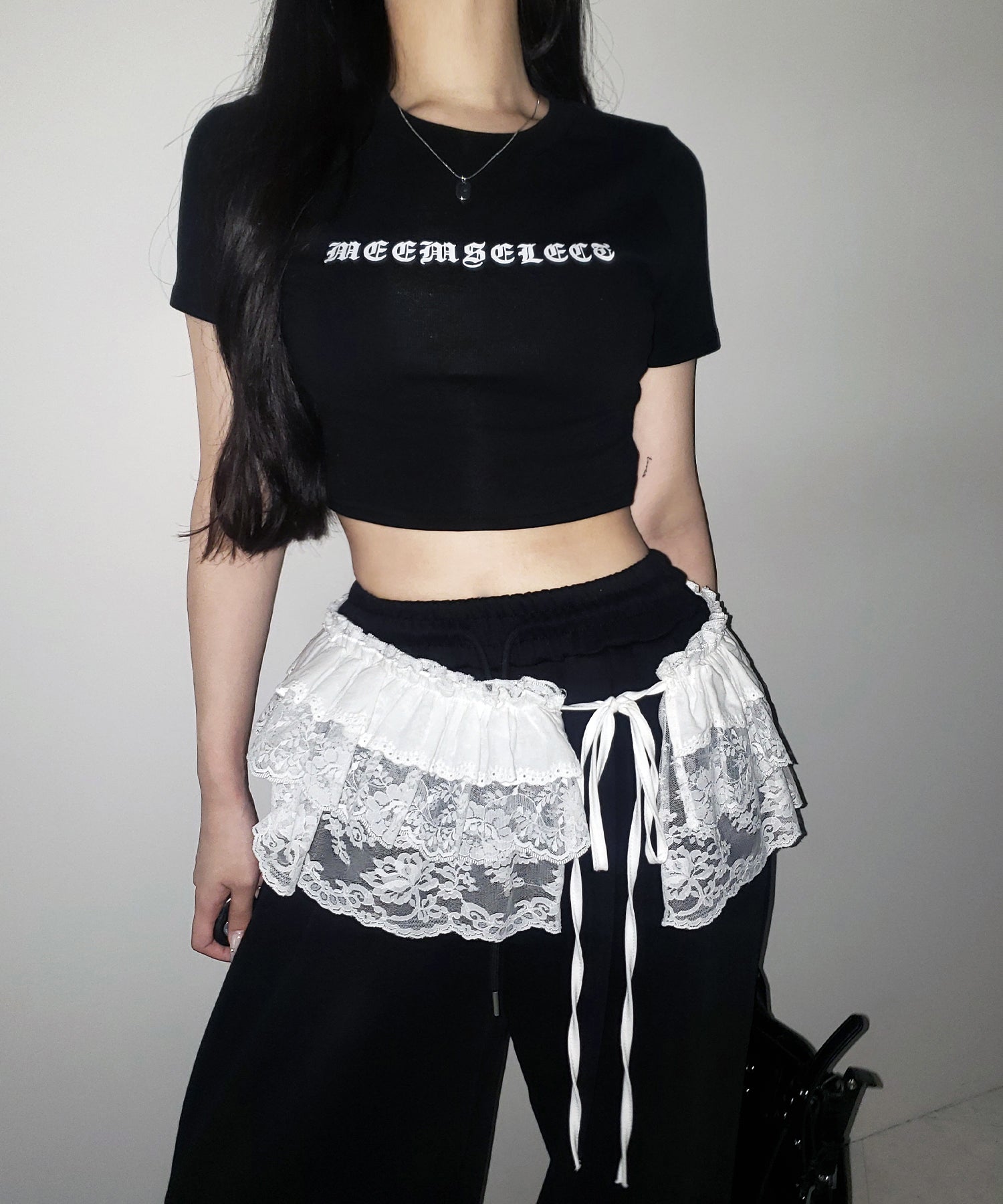 【 ２color 】グランジロゴショートちびTシャツ ／ grunge logo short chibi T-shirt