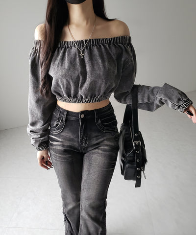 【 ２color 】ヴィンテージデニムギャザーオフショルトップス ／ vintage denim gathered off shoulder tops