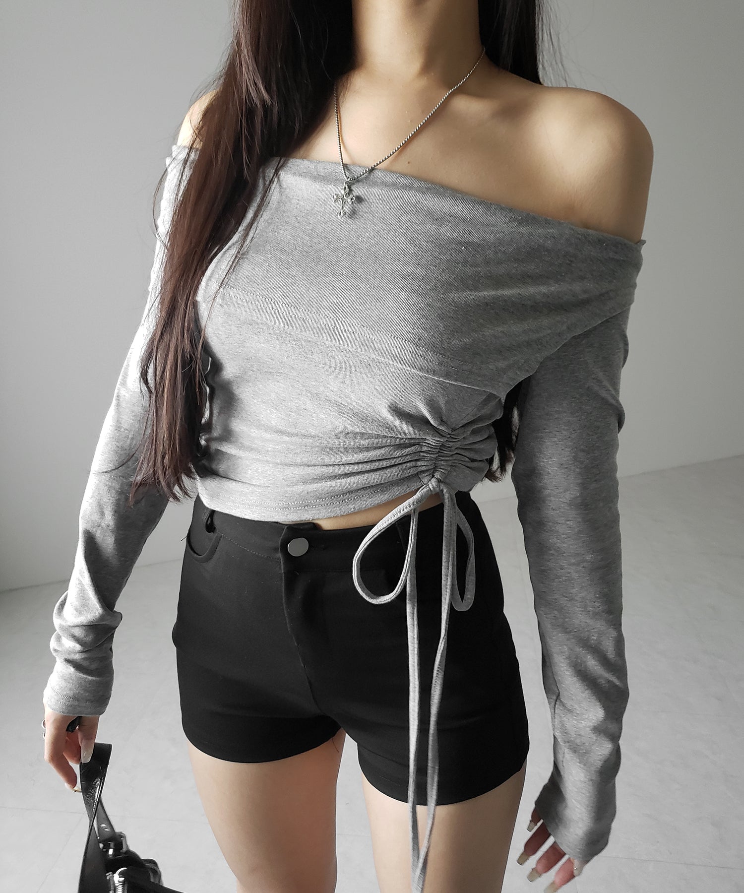 シャーリングリボンショートオフショルカットソートップス ／ shirring ribbon short off shoulder cutsew tops