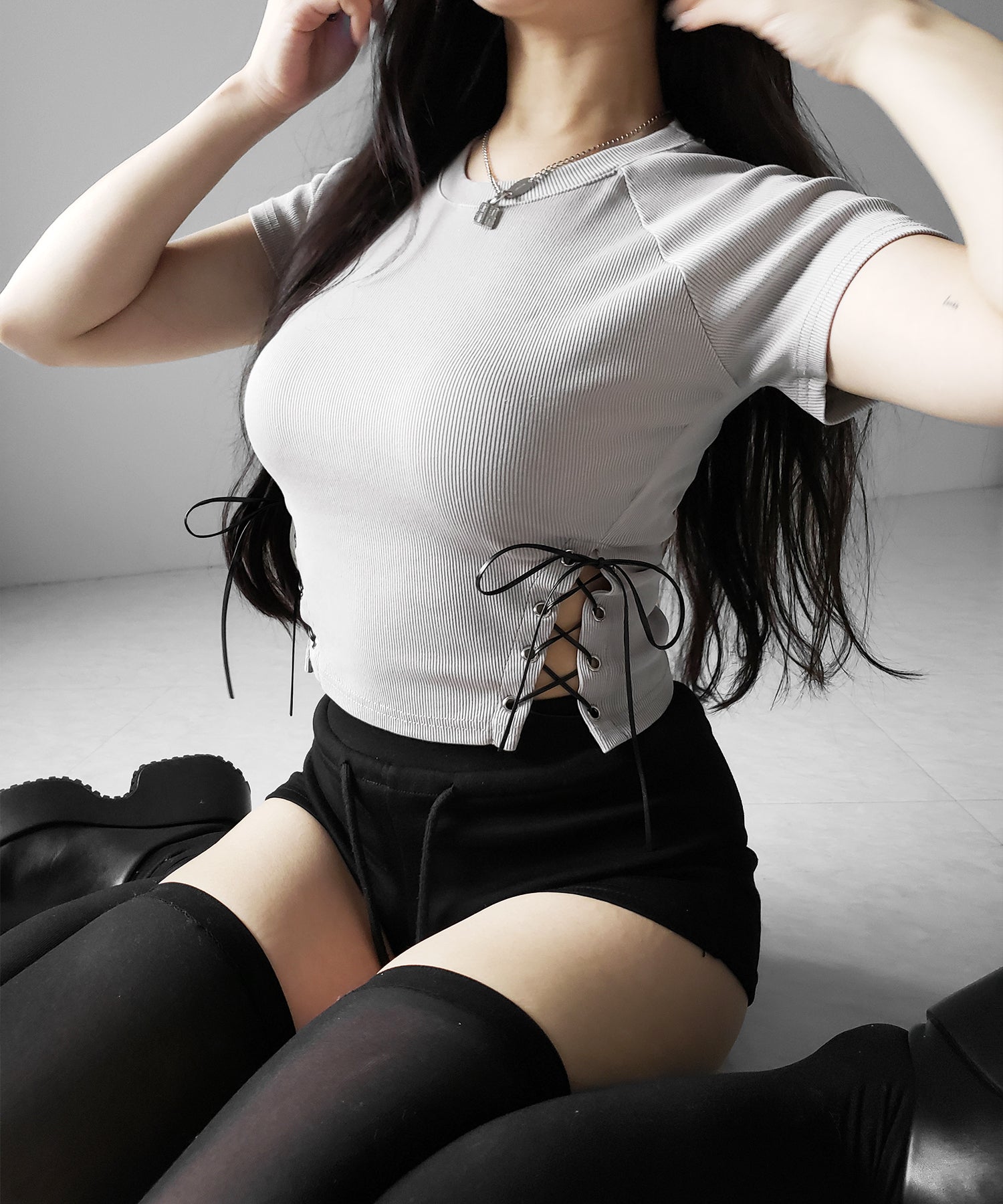 ヴィンテージサイドレースアップカットアウト半袖ショートTシャツ ／ vintage side lace up cutout short short sleeve T-shirts