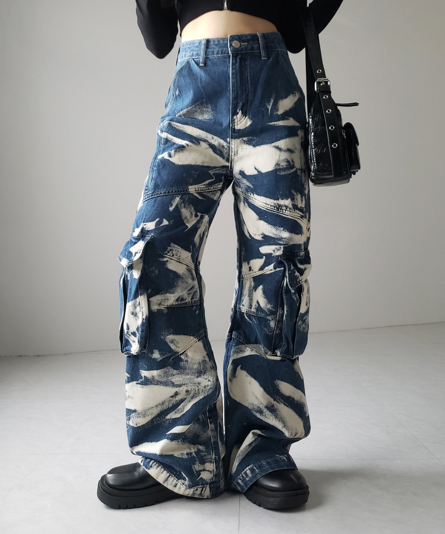 【 ２color ／ ４size 】クラッシュブリーチストレートカーゴデニム ／crash bleach straight cargo denim