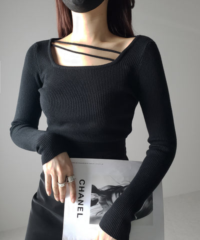 【 ３color 】２ストラップスクエアネックリブニット