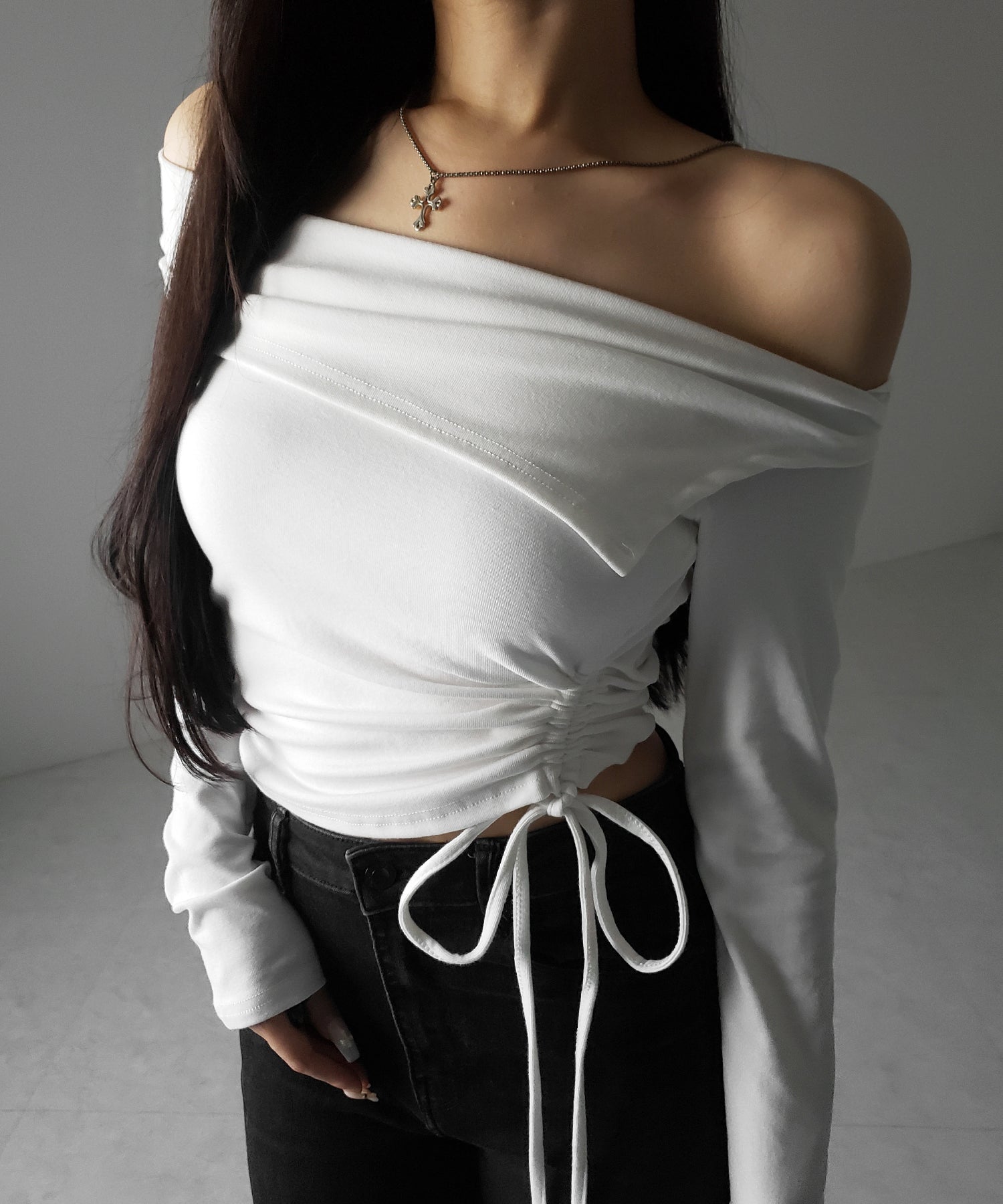 シャーリングリボンショートオフショルカットソートップス ／ shirring ribbon short off shoulder cutsew tops
